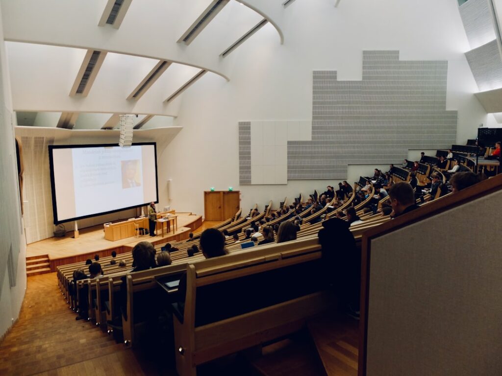 Photo Language classroom