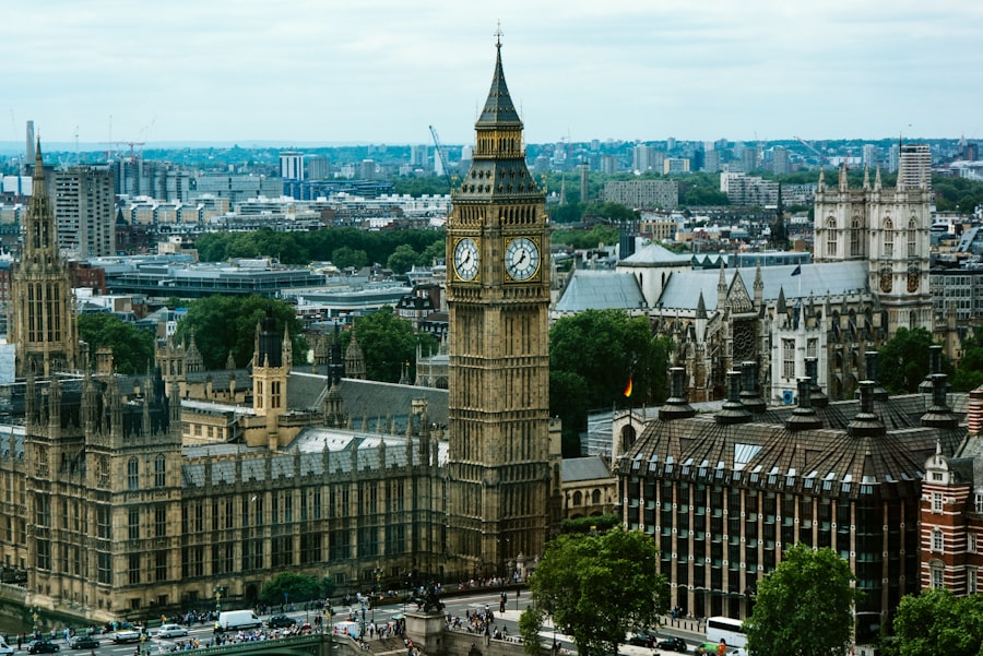 Photo England
